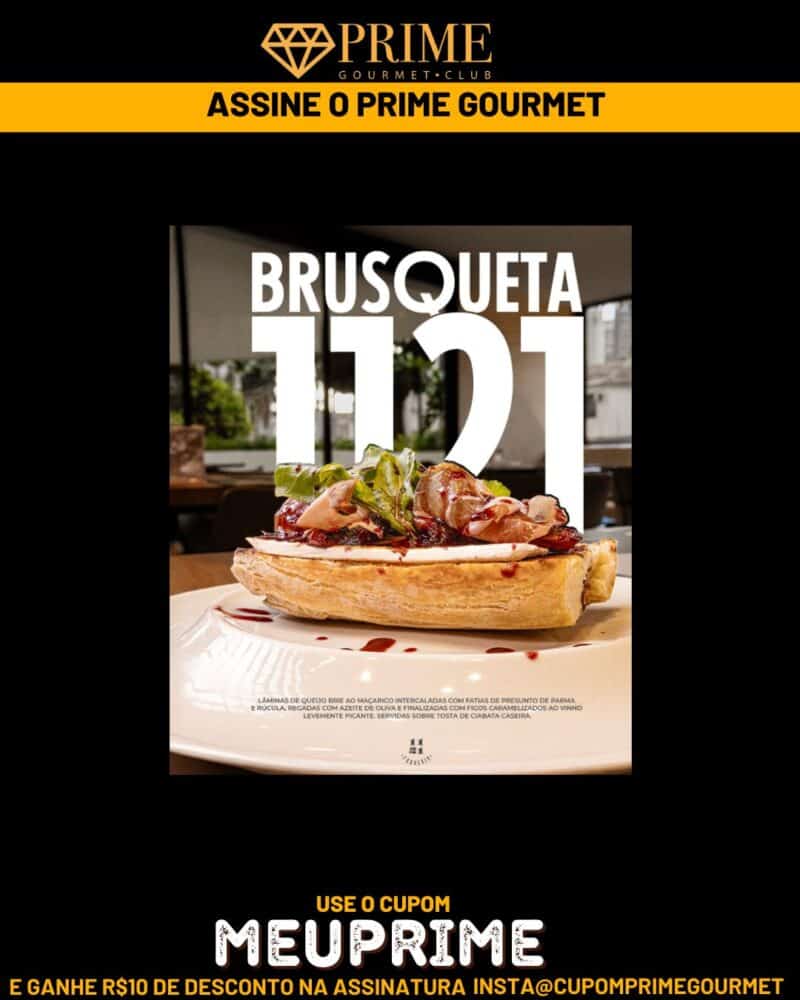 1121