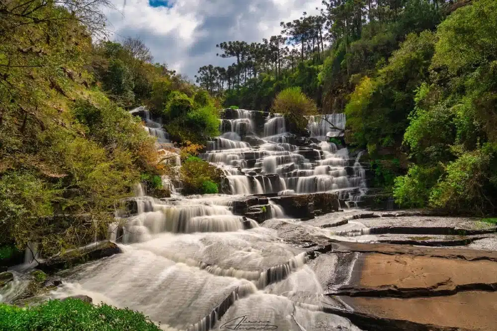 Foto real de Cascata do Caracol