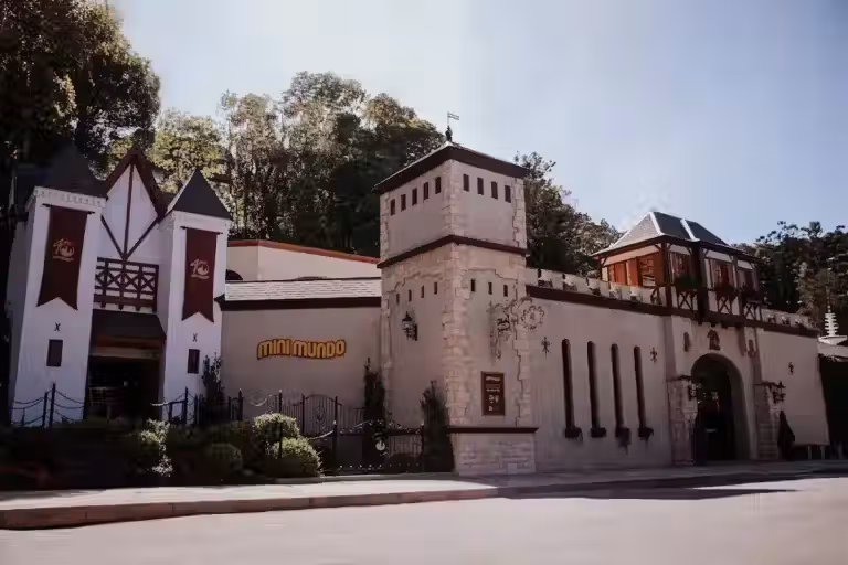 Gramado com crianças família