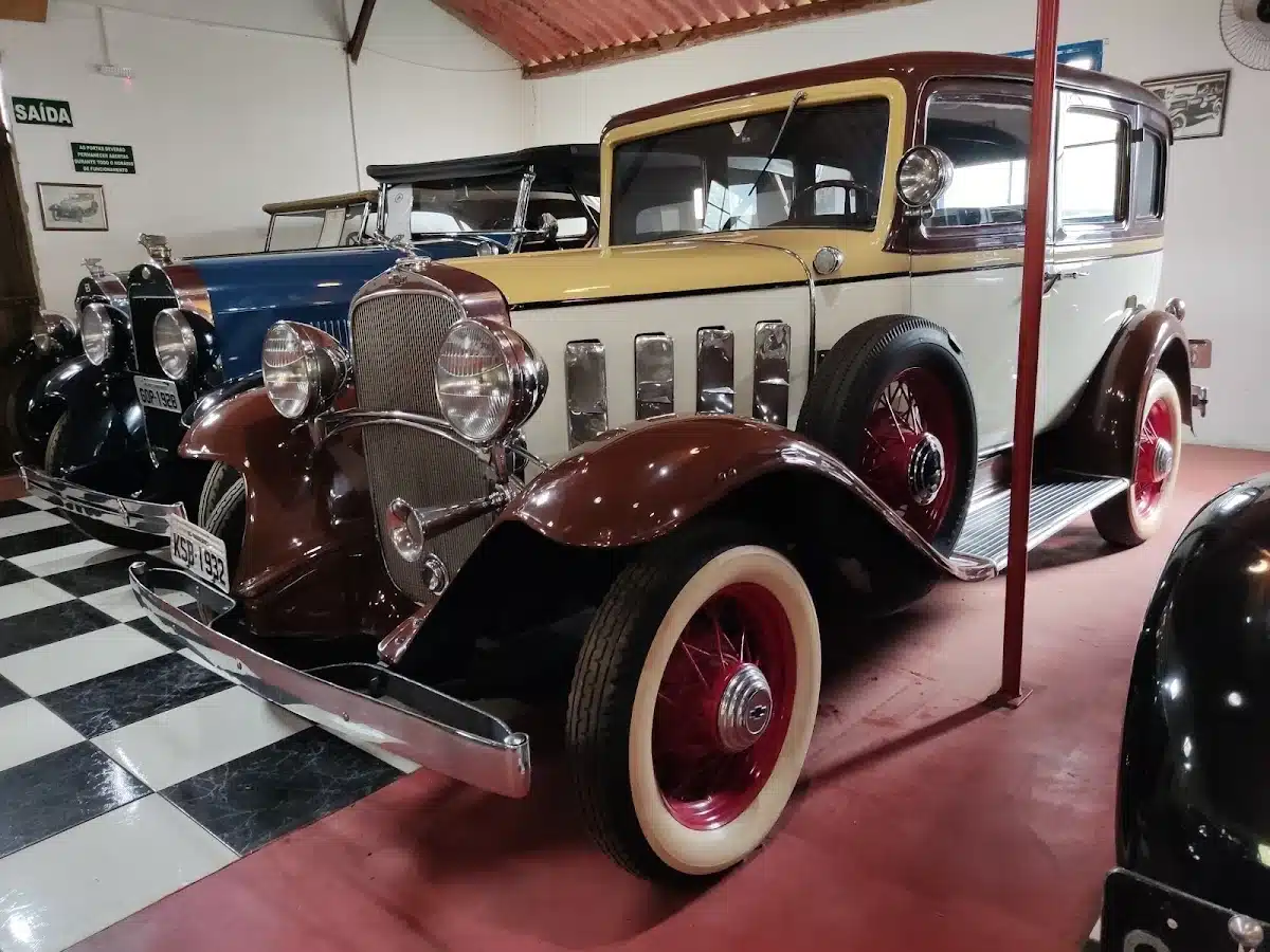 Foto real de Museu do Automóvel
