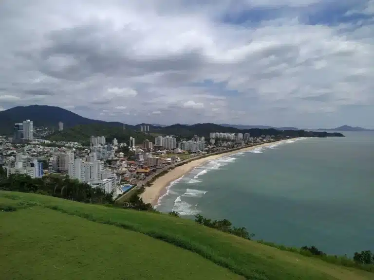 Praia Brava Balneário Camboriú