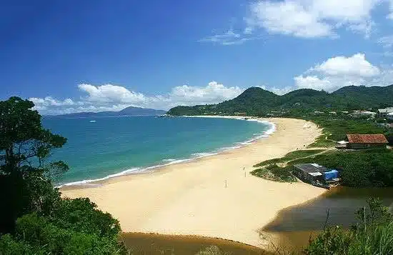 Foto real de Praia do Estaleirinho