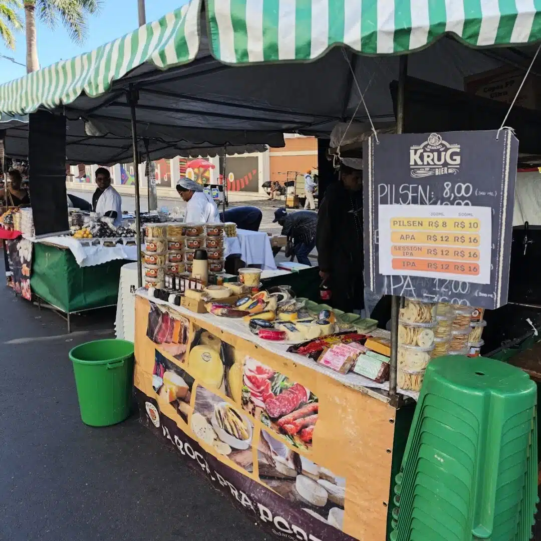 Foto real de Feira de Artesanato da Afonso Pena
