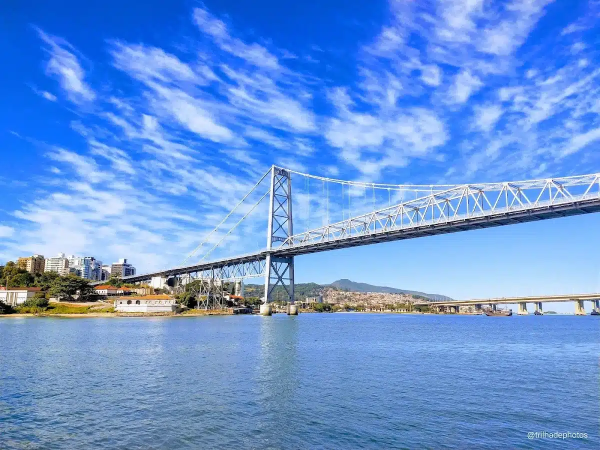 Foto real de Ponte Hercílio Luz