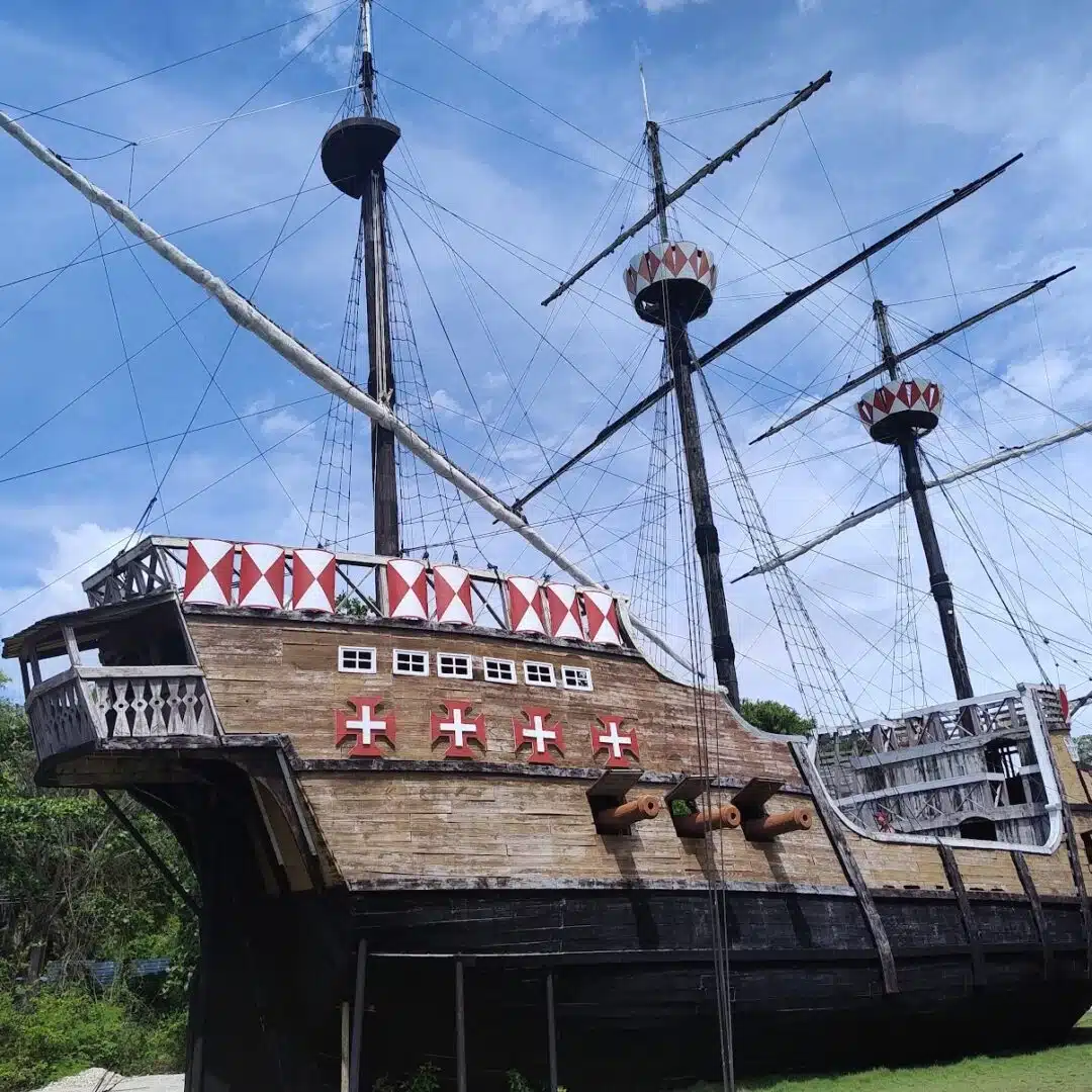 Foto real de Memorial da Epopeia do Descobrimento