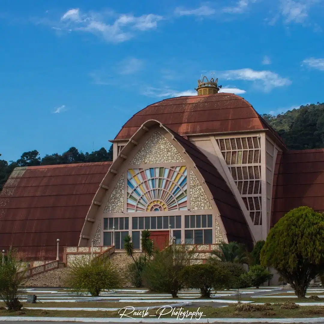 Foto real de Igreja Matriz Nossa Senhora Mãe dos Homens