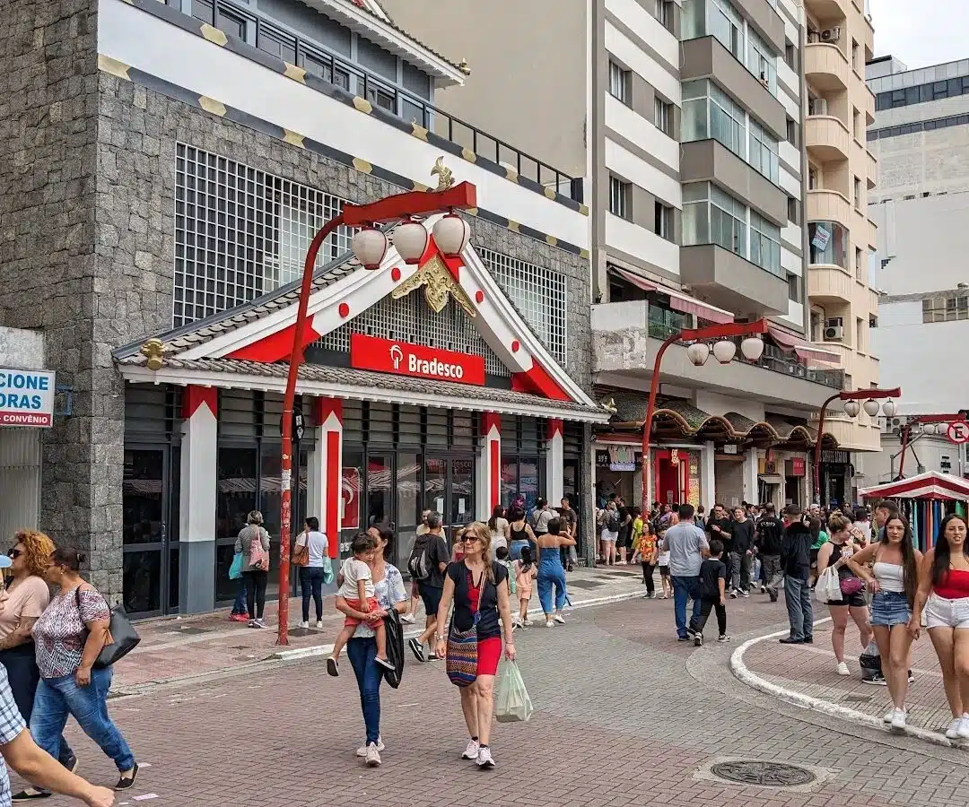 Foto real de Feira da Liberdade