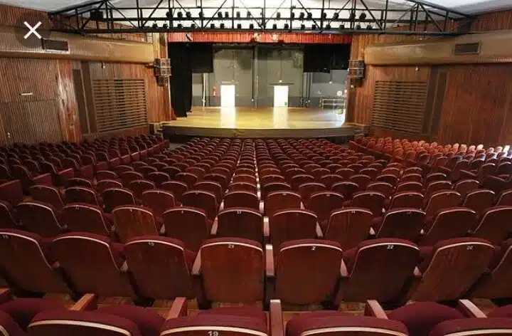 Foto real de Teatro Municipal de Ribeirão Preto