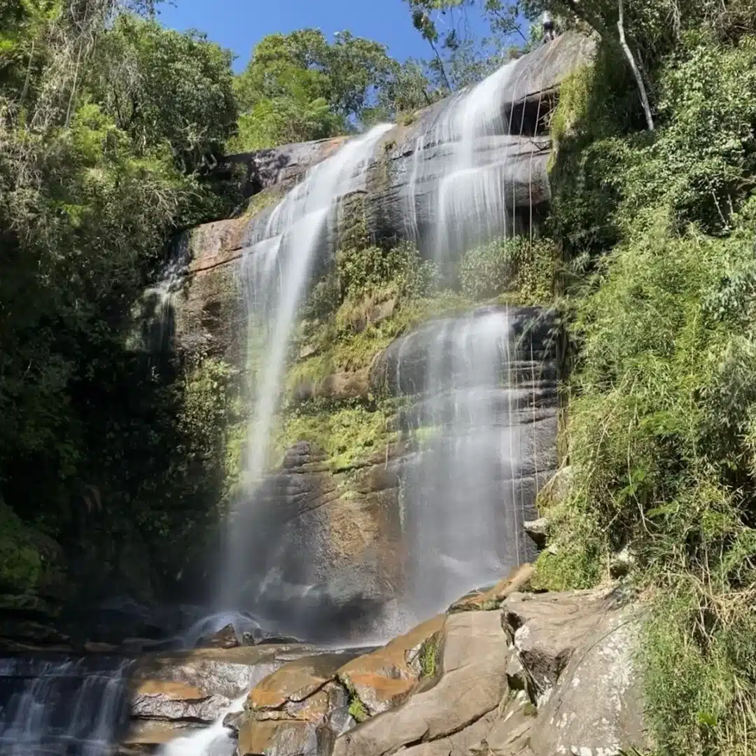 Foto real de Cachoeira do Piabanha