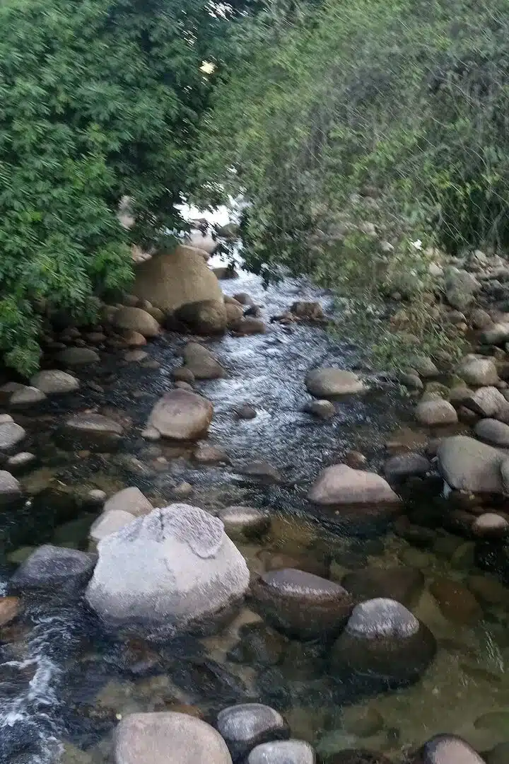 Foto real de Cachoeira do Limoeiro