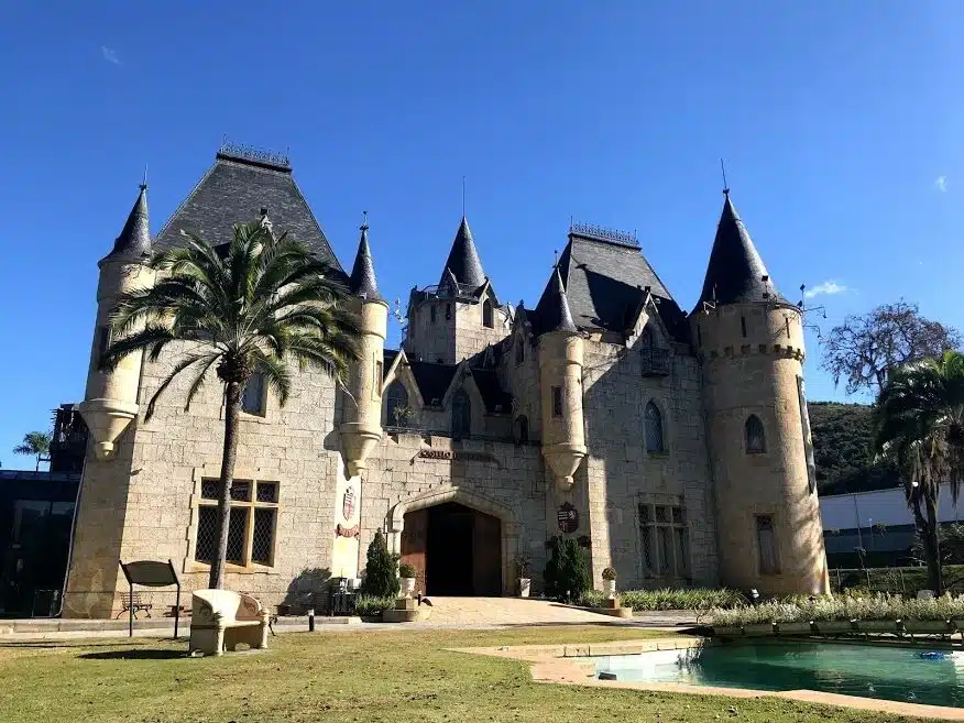 Foto real de Castelo do Barão de Itaipava