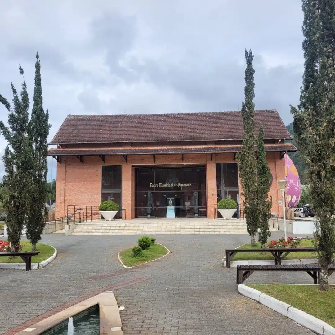 Foto real de Casa da Cultura de Pomerode