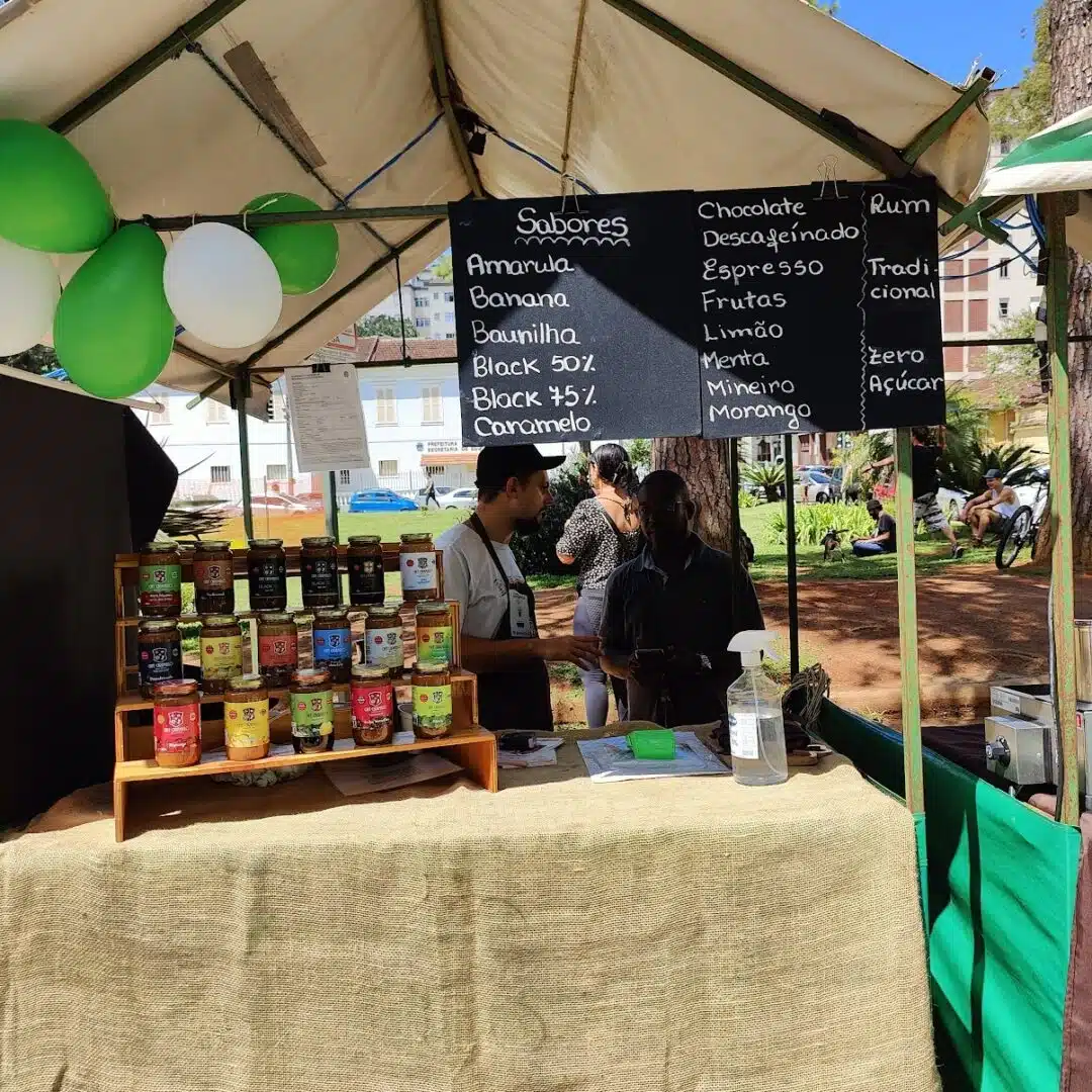 Foto real de Feira de Artesanato de Petrópolis