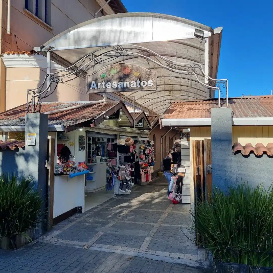 Foto real de Centro de Artesanato de Campos do Jordão