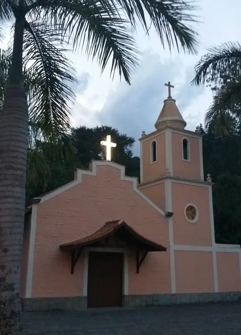 Foto real de Igreja de São Sebastião do Alto