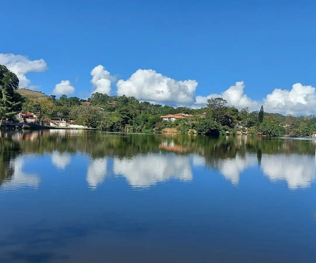 Foto real de Lagoa de Miguel Pereira
