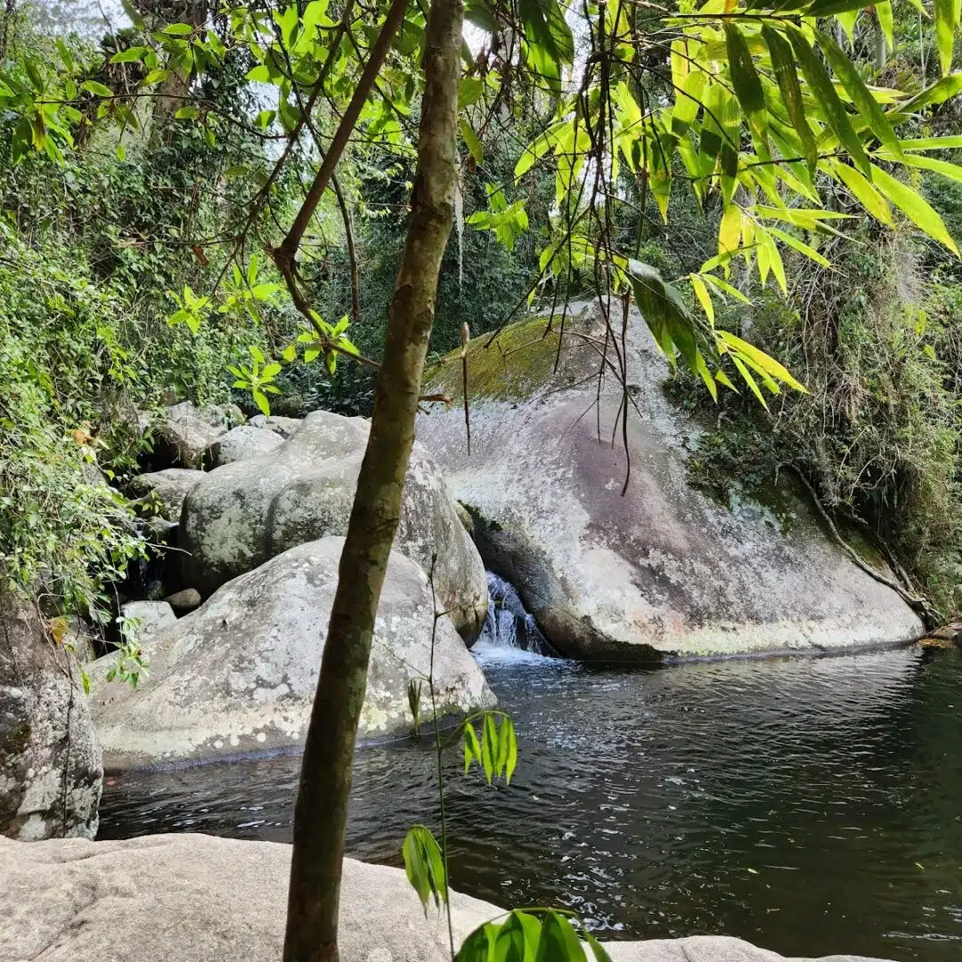 Foto real de Cachoeira do Poço do Ceú