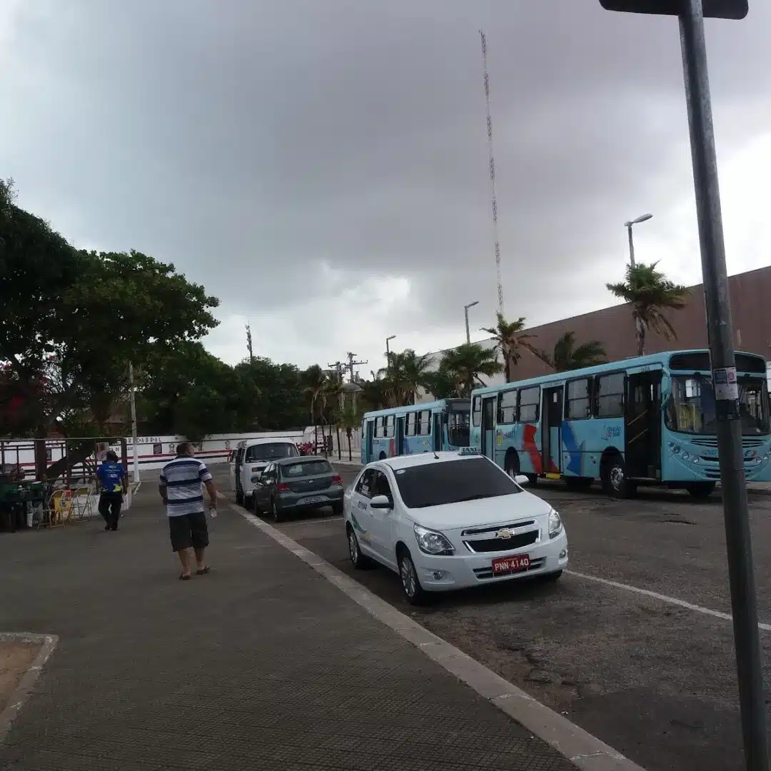 Foto real de Praça do Ferroviário