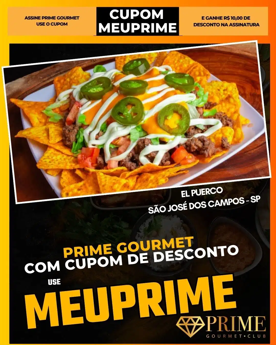 Nachos com carne, queijo e jalapeños