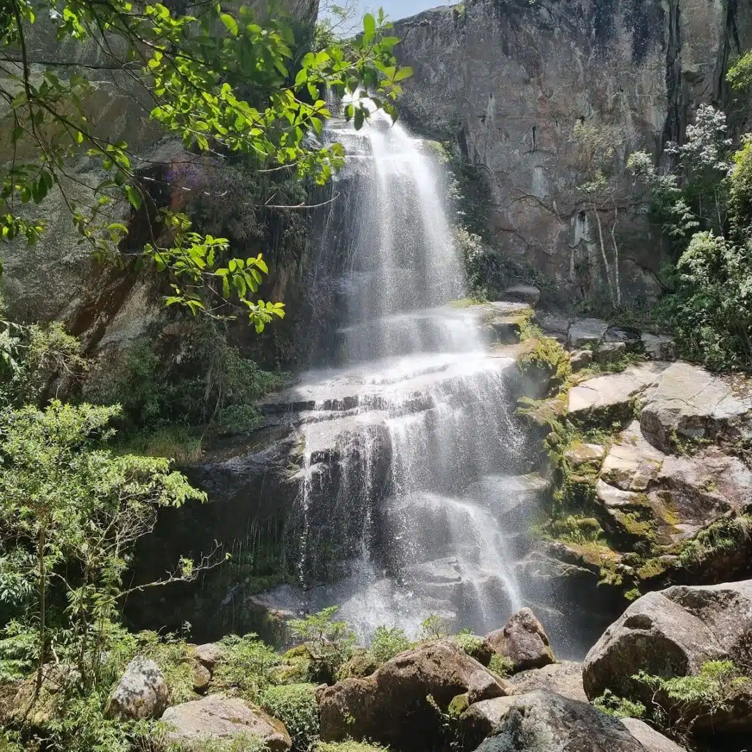 Foto real de Cachoeira do Véu da Noiva