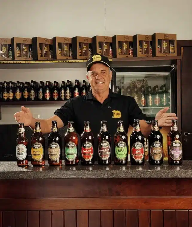 Foto real de Cervejaria Zehn Bier