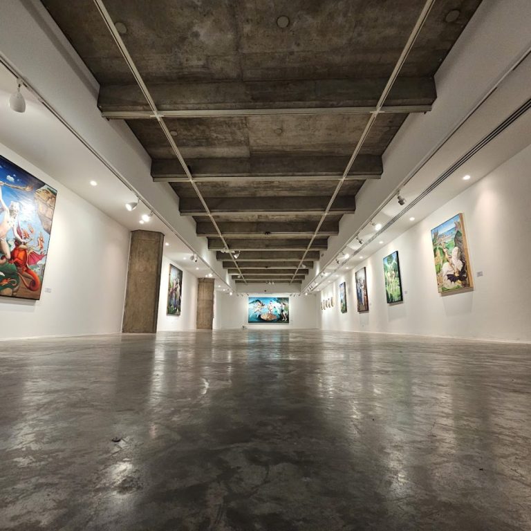 Foto real de Caixa Cultural Curitiba