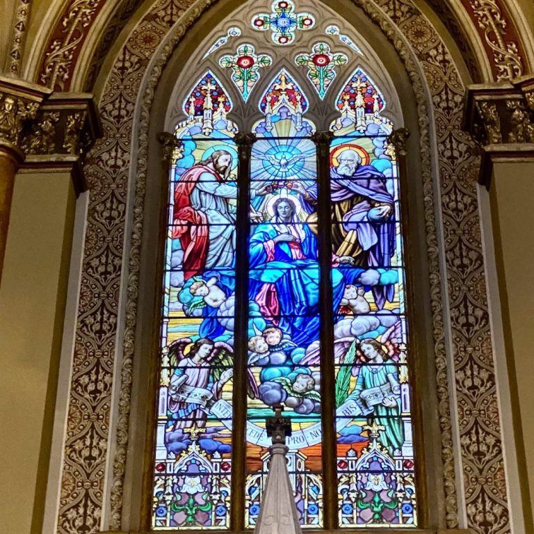 Foto real de Catedral Basílica Menor de Nossa Senhora da Luz dos Pinhais