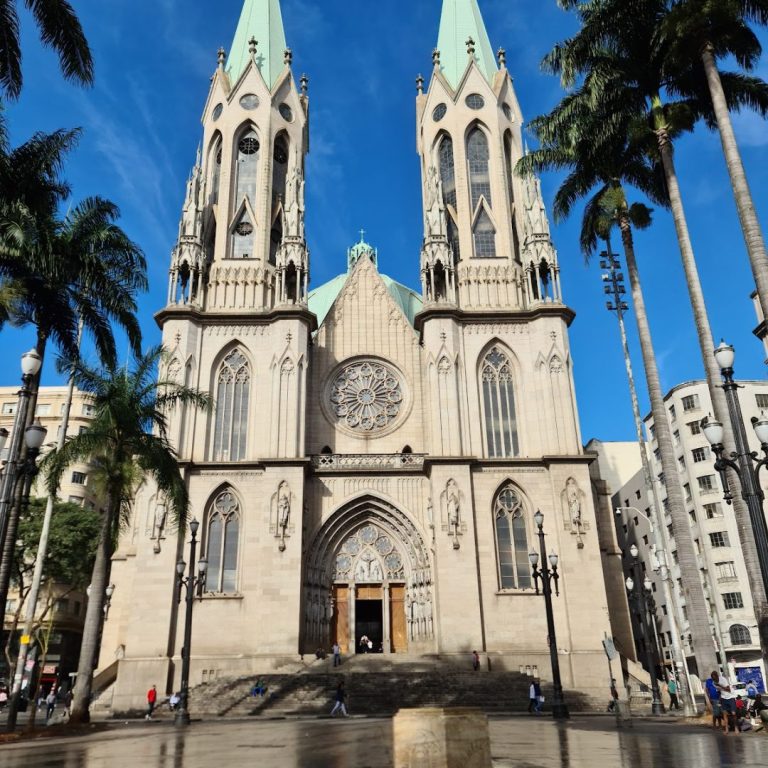 Foto real de Catedral Metropolitana Nossa Senhora da Assunção