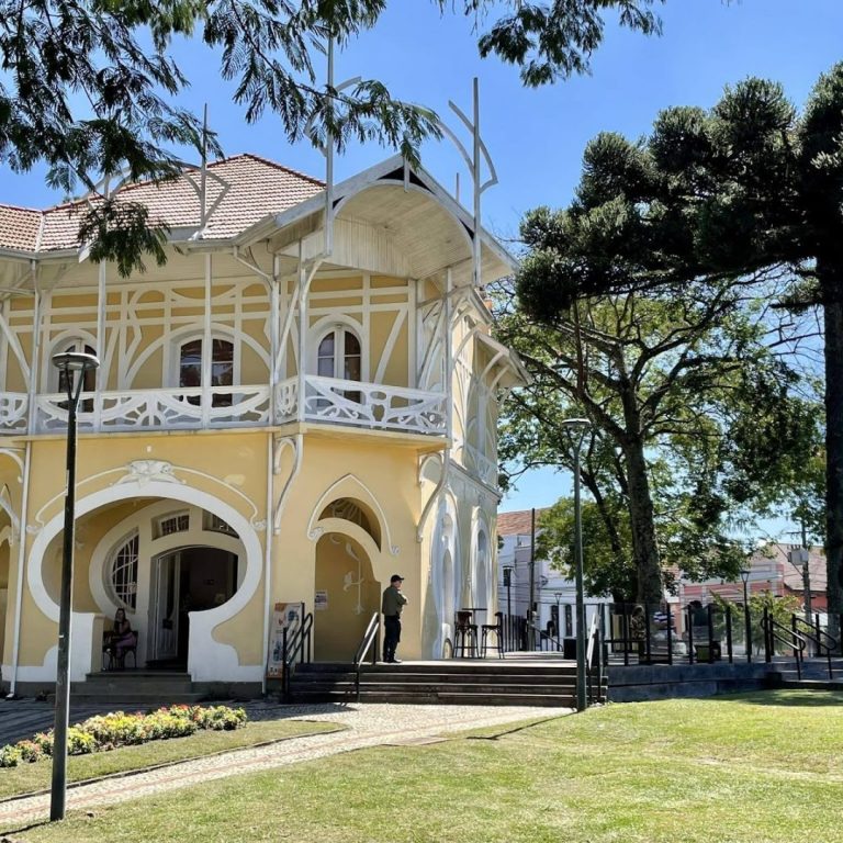 Foto real de Centro Histórico de Curitiba - Largo da Ordem