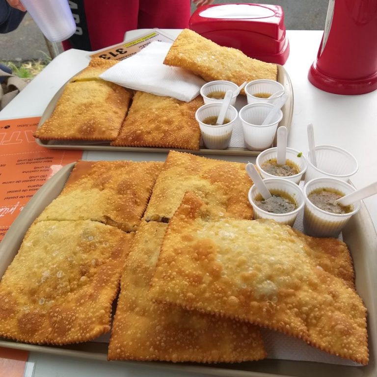Foto real de Feira Gastronômica do Batel