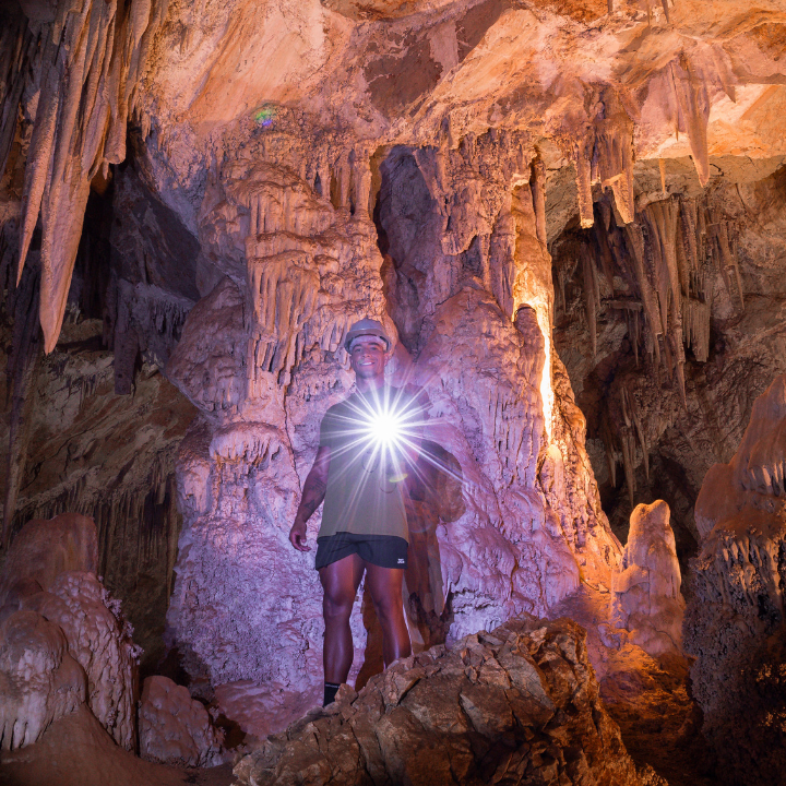 Foto real de Grutas de São Miguel Dia e Noite