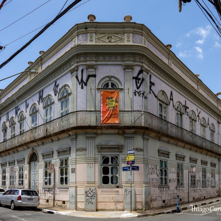 Foto real de Museu da Imagem e do Som