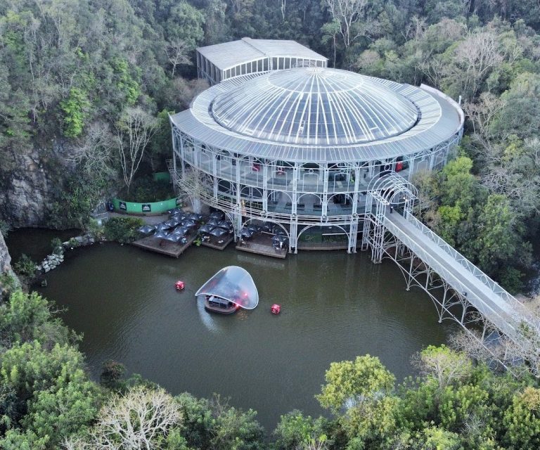 Foto real de Ópera de Arame