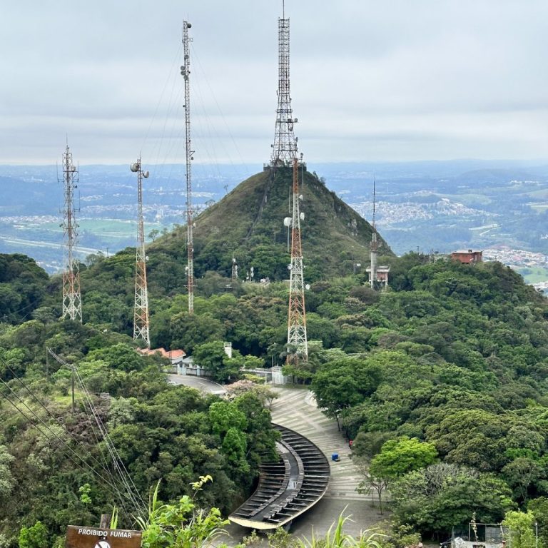 Foto real de Parque Estadual Jaraguá