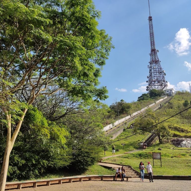 Foto real de Parque Estadual Jaraguá