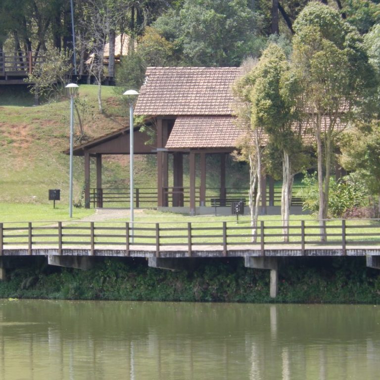 Foto real de Parque Lago Azul