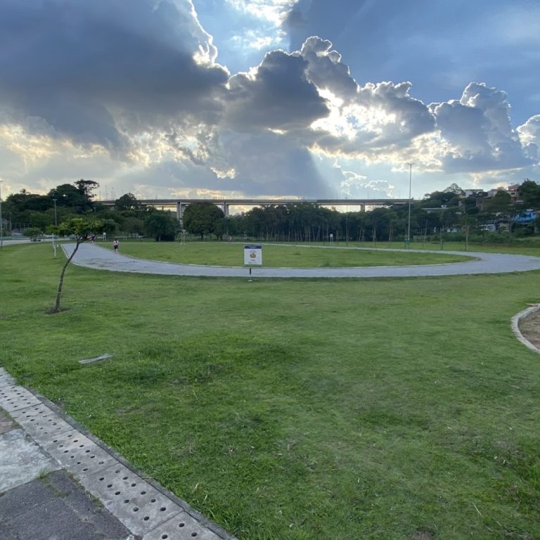 Foto real de Parque Linear do Córrego do Rio Verde