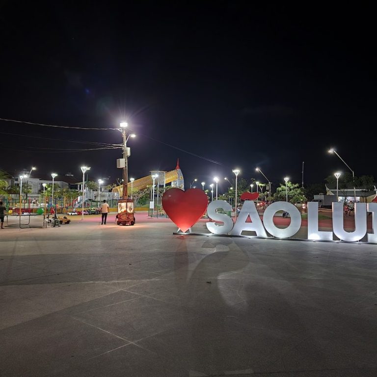 Foto real de Praça da Lagoa da Jansen