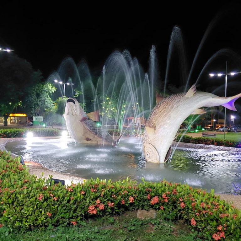 Foto real de Praça da Liberdade Bonito