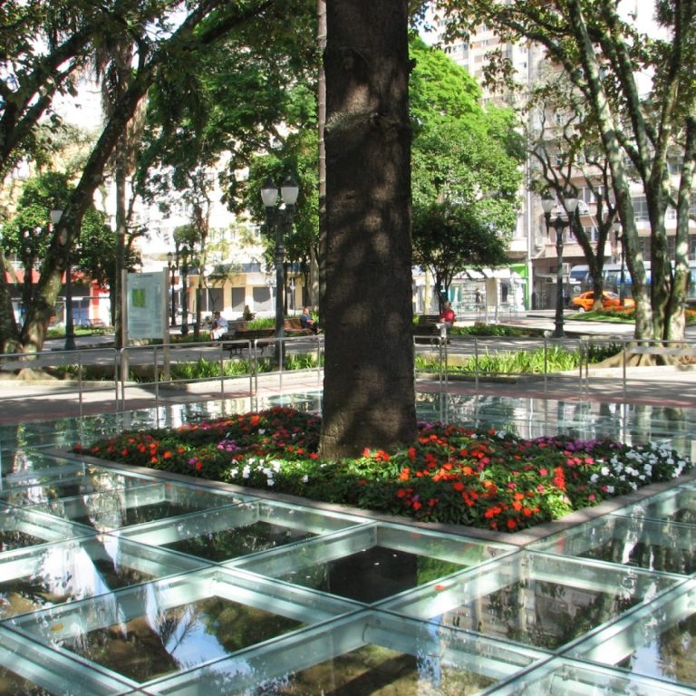 Foto real de Praça Tiradentes