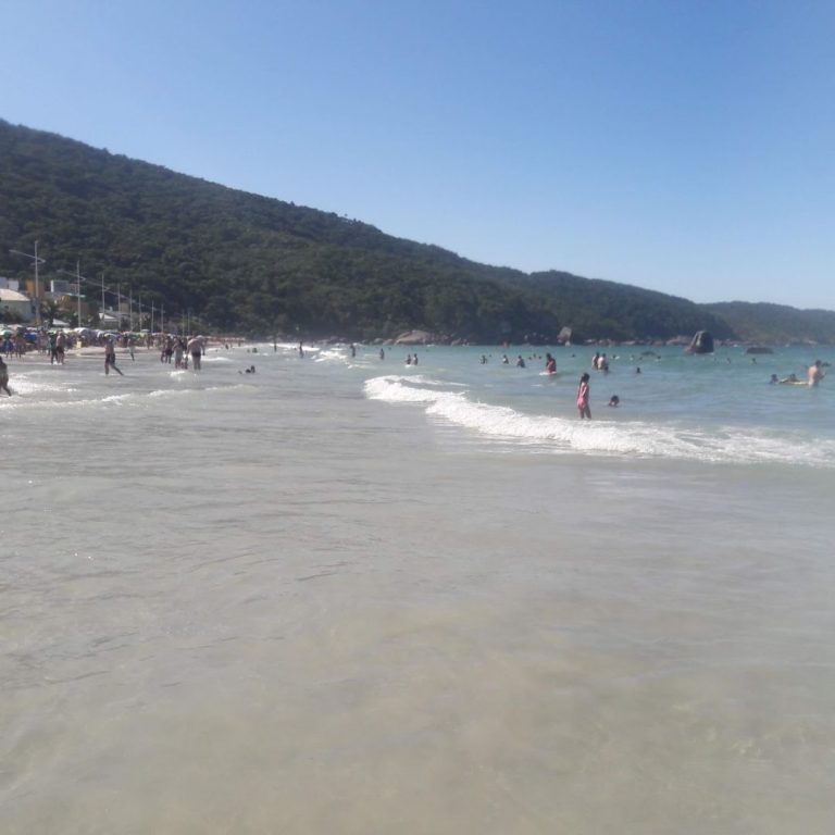 Foto real de Praia de Bombas