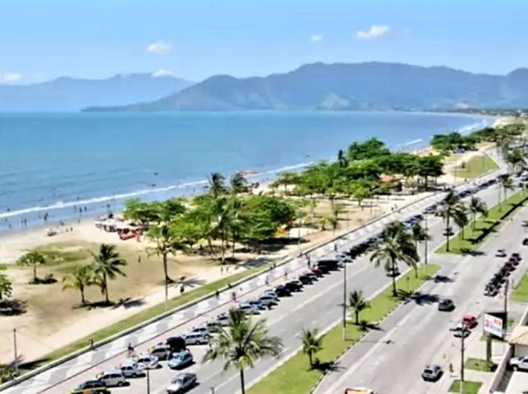 Foto real de Praia do Indaiá