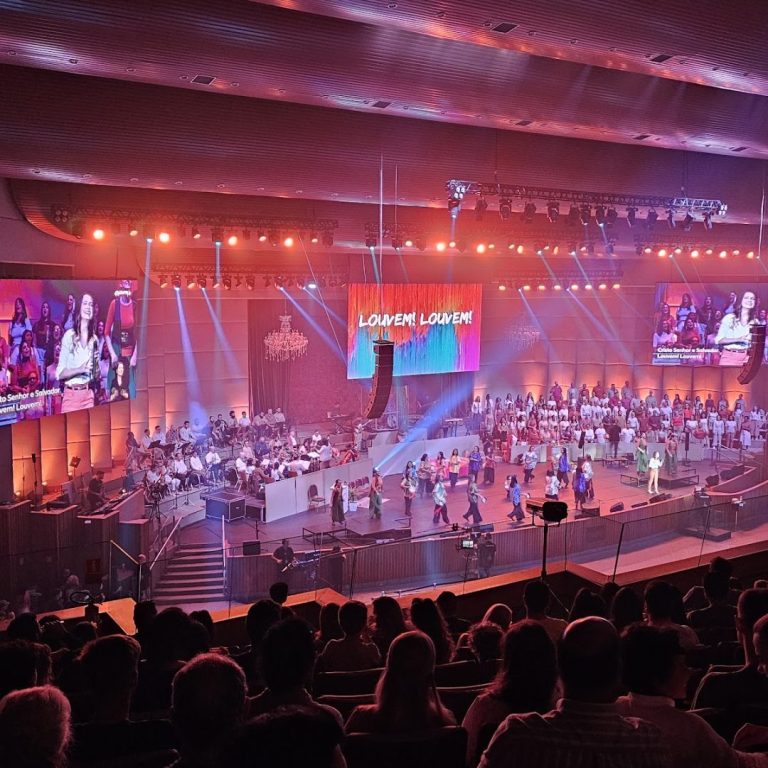 Foto real de Primeira Igreja Batista de Curitiba