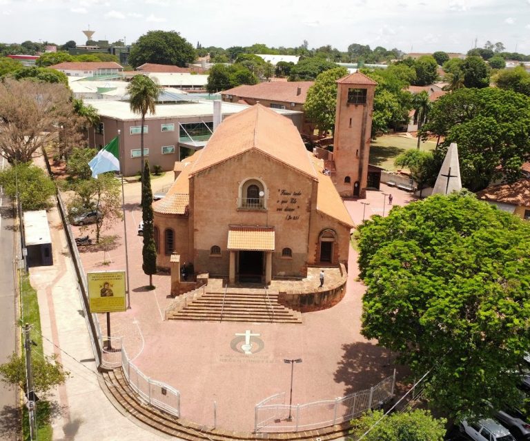 Foto real de Santuário Estadual Nossa Senhora Perpétuo Socorro Campo Grande