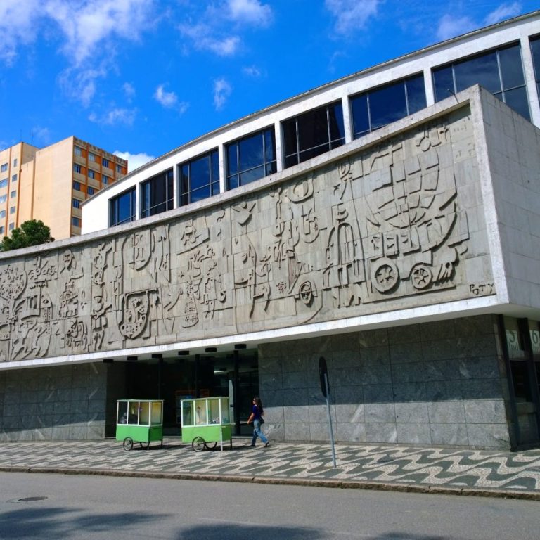 Foto real de Teatro Guaíra
