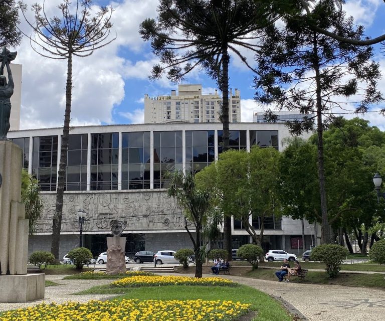 Foto real de Teatro Guaíra