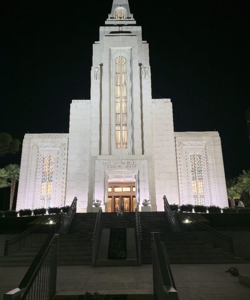 Foto real de Templo de Curitiba Brasil