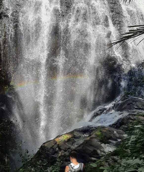 Foto real de Cachoeira do Arco Íris
