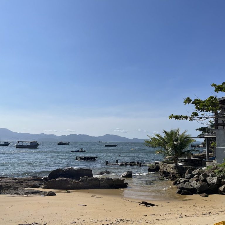 Praia do Araçá Porto Belo