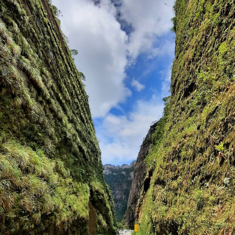 Foto real de Serra do Corvo Branco
